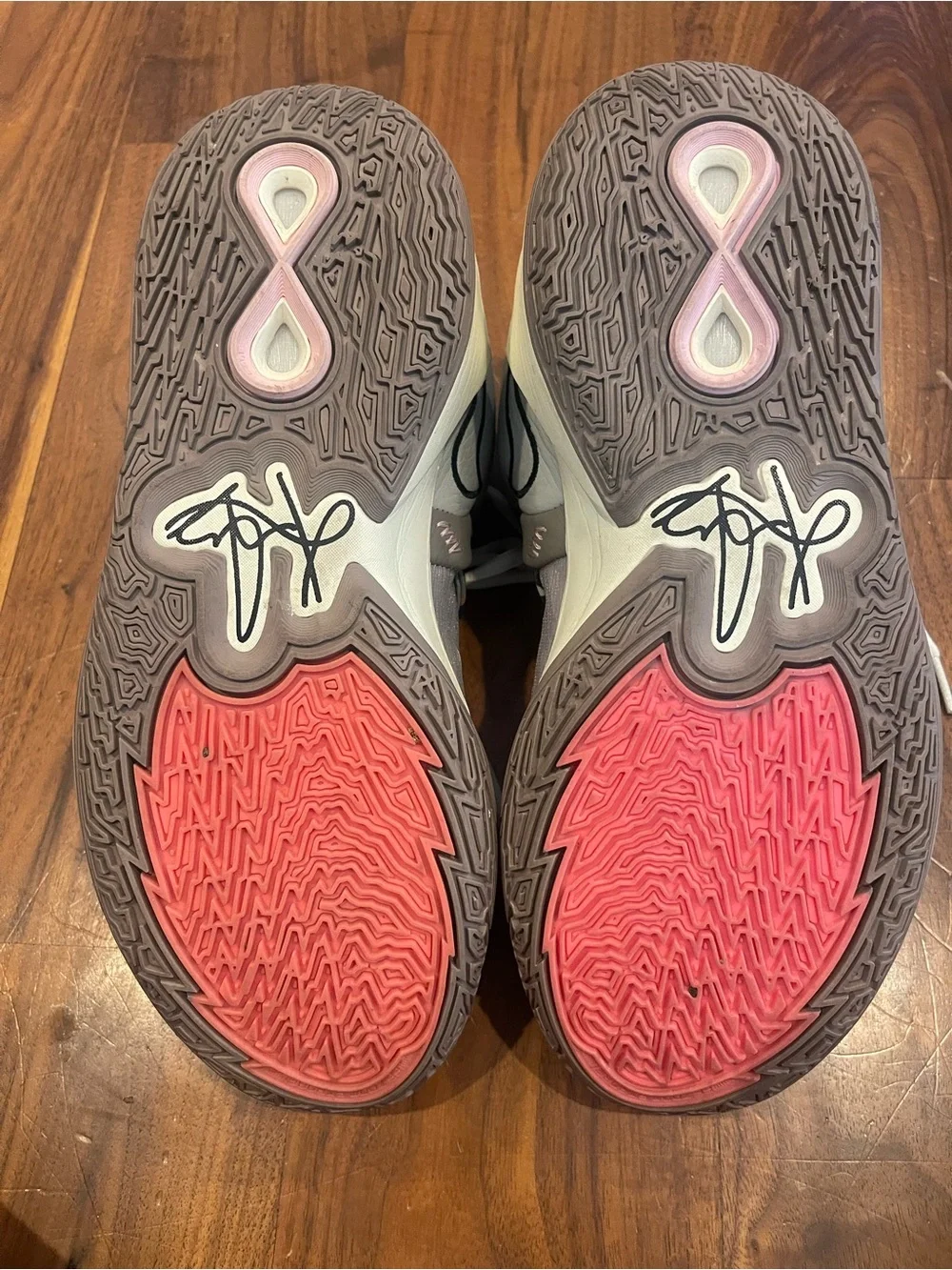 Nike Women's Gray and Pink Leopard (Kyrie Irving Infinity Leopard Camo)